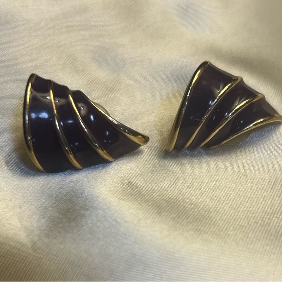 Earrings  gold plated with plum enamel, marked left and right - Picture 5 of 5